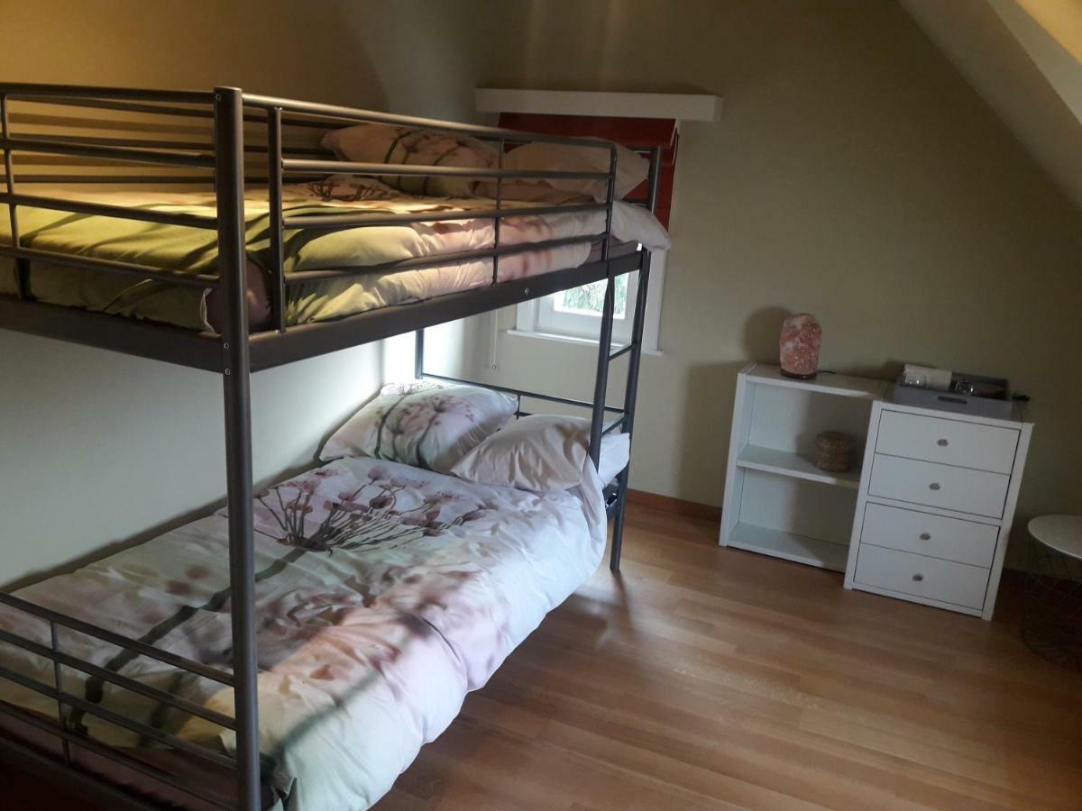 Prachtig Herenhuis Uit 1925 Accommodatie bij particulieren Nijlen